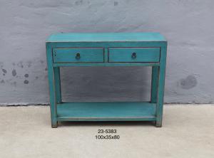 Console monocromática azul